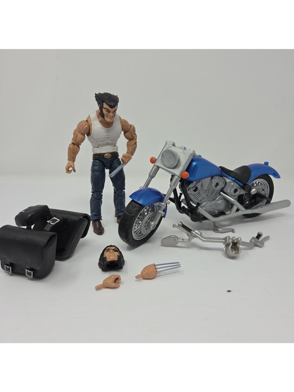 Marvel Legends - WOLVERINE with Motorcycle - Deluxe Set Action Figure Complete